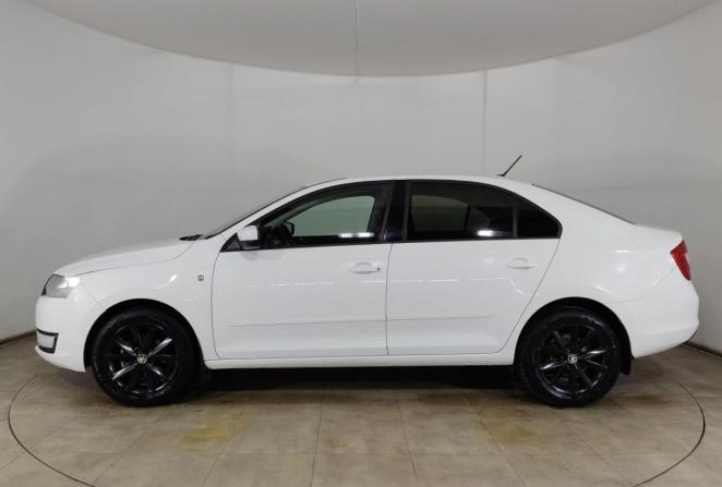 Skoda Rapid I с пробегом 2017 года, цена 910 000 рублей, 233001 км, лифтбек, Автокод Объявления