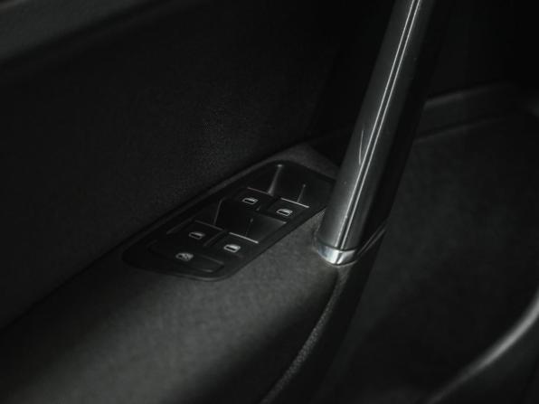 Volkswagen Golf VII с пробегом 2013 года, цена 1 299 000 рублей, 158000 км, хэтчбек, Автокод Объявления