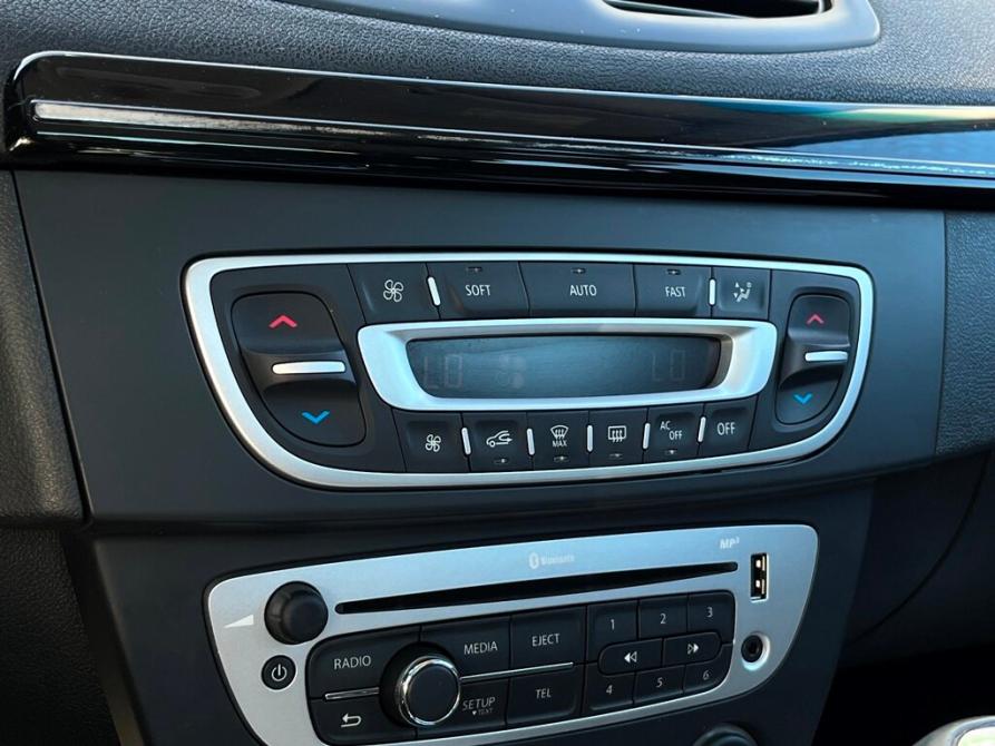 Renault Fluence I Рестайлинг Санкт-Петербург  - изображение 16