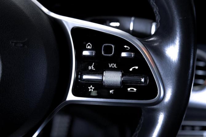 Mercedes-Benz E-Класс V (W213 S213 C238) с пробегом 2019 года, цена 3 690 000 рублей, 155736 км, седан, Автокод Объявления