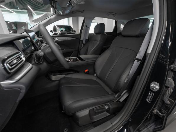 Geely Galaxy Starshine 6 с пробегом 2025 года, цена 2 550 000 рублей, 25 км, седан, Автокод Объявления