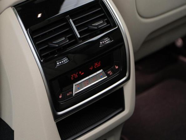 BMW X7 I (G07) Рестайлинг с пробегом 2022 года, цена 12 997 077 рублей, 26115 км, внедорожник, Автокод Объявления