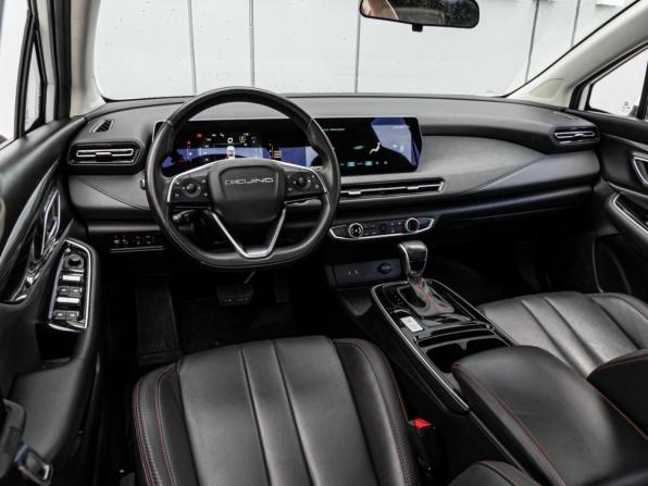 BAIC U5 Plus с пробегом 2023 года, цена 1 290 000 рублей, 47753 км, седан, Автокод Объявления