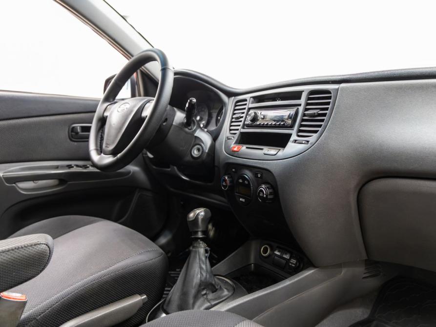 Kia Rio II Волгоград  - изображение 28