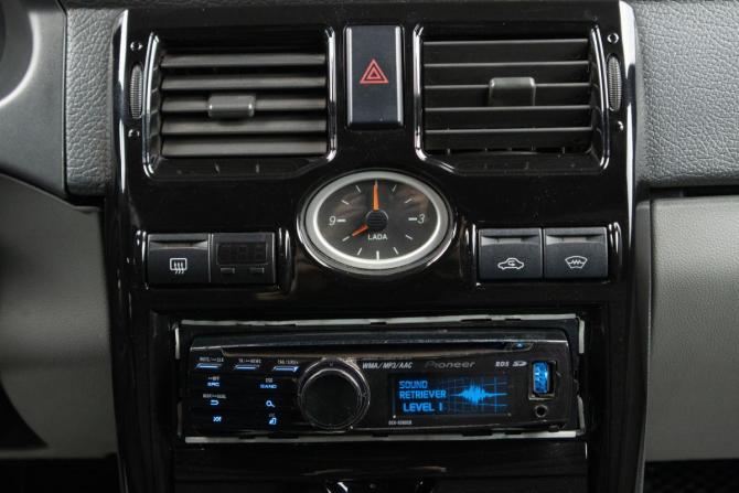 Lada (ВАЗ) Priora I с пробегом 2011 года, цена 369 000 рублей, 225000 км, седан, Автокод Объявления
