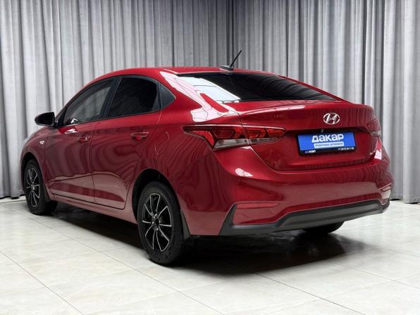 Hyundai Solaris II с пробегом 2017 года, цена 1 299 000 рублей, 124796 км, седан, Автокод Объявления