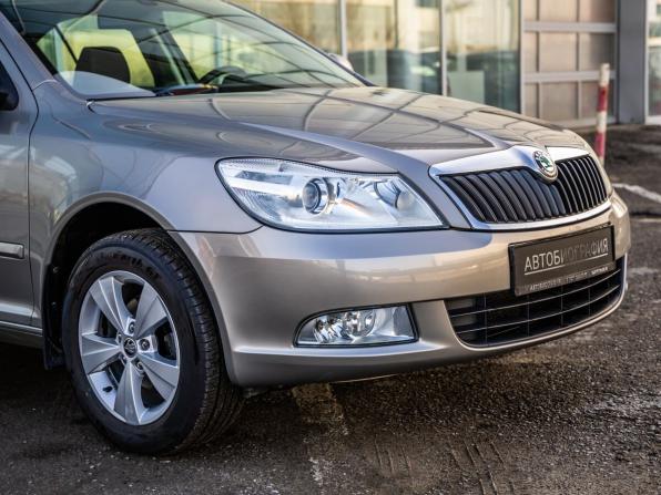 Skoda Octavia II (A5) Рестайлинг с пробегом 2012 года, цена 1 298 000 рублей, 62297 км, лифтбек, Автокод Объявления