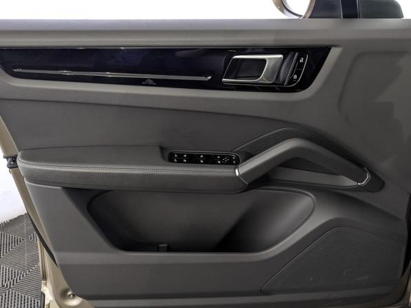 Porsche Cayenne III с пробегом 2019 года, цена 5 350 000 рублей, 123838 км, внедорожник, Автокод Объявления