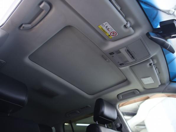 Toyota Land Cruiser 200 Series Рестайлинг 1 с пробегом 2013 года, цена 3 690 000 рублей, 268327 км, внедорожник, Автокод Объявления