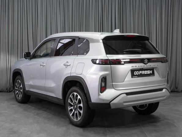 Suzuki Grand Vitara III с пробегом 2023 года, цена 4 479 000 рублей, 49 км, внедорожник, Автокод Объявления