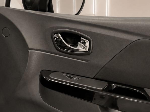 Renault Kaptur I с пробегом 2017 года, цена 1 295 000 рублей, 134000 км, внедорожник, Автокод Объявления