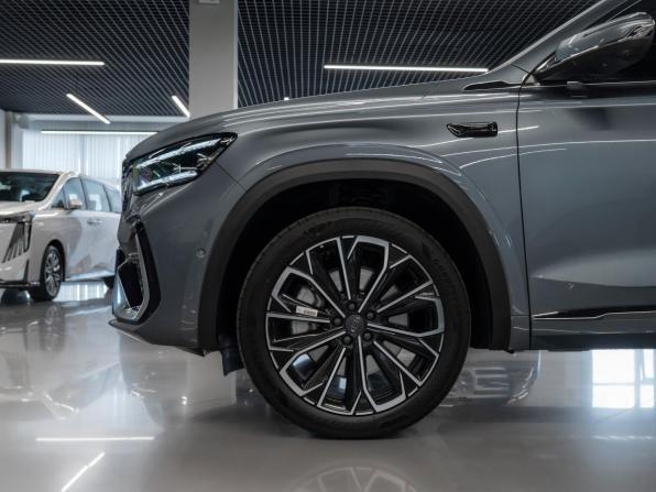 Geely Monjaro I Рестайлинг 2 с пробегом 2025 года, цена 4 250 000 рублей, 15 км, внедорожник, Автокод Объявления