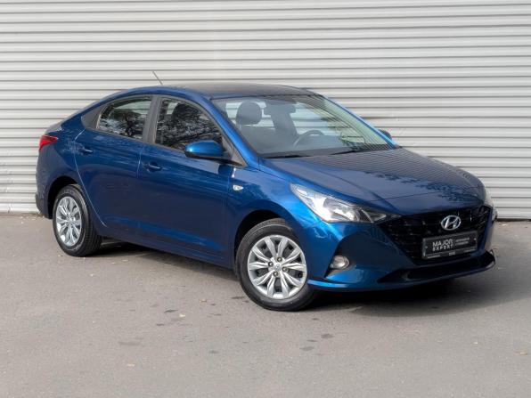 Hyundai Solaris II Рестайлинг с пробегом 2022 года, цена 1 600 000 рублей, 45136 км, седан, Автокод Объявления