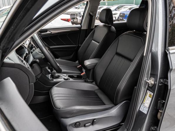 Volkswagen Tiguan II Рестайлинг с пробегом 2021 года, цена 3 730 000 рублей, 49896 км, внедорожник, Автокод Объявления