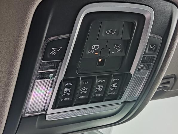 Ram 1500 V Рестайлинг с пробегом 2025 года, цена 11 990 000 рублей, 1 км, пикап, Автокод Объявления