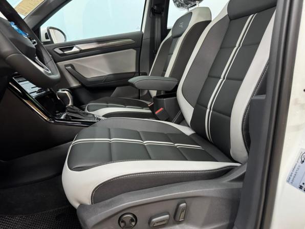 Volkswagen T-Roc I (China Market) Рестайлинг с пробегом 2025 года, цена 3 000 000 рублей, 61 км, внедорожник, Автокод Объявления