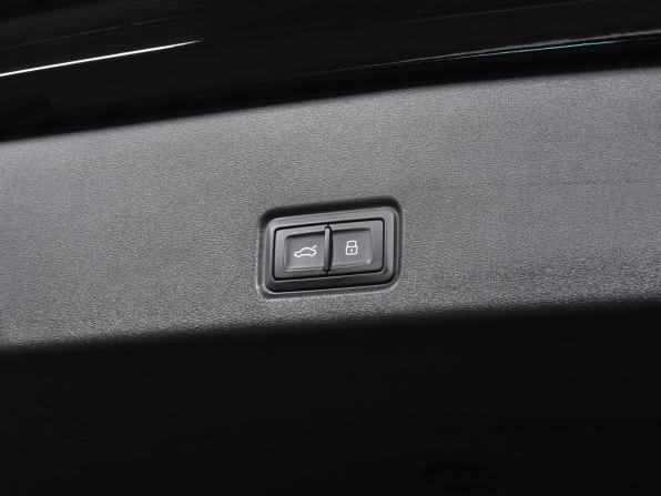 Audi Q6 с пробегом 2026 года, цена 6 554 995 рублей, 29 км, внедорожник, Автокод Объявления