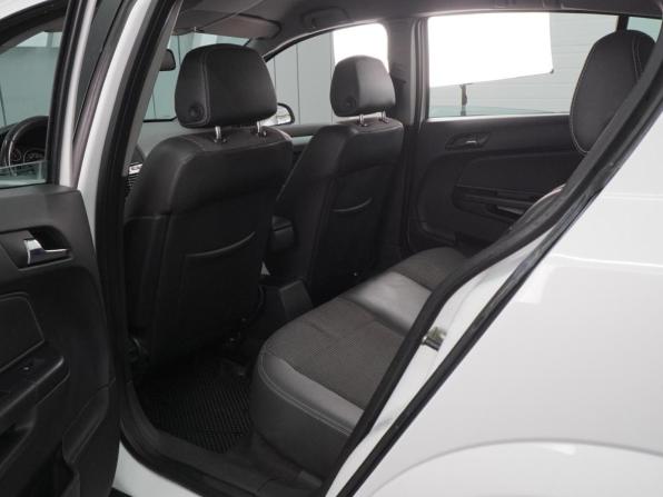 Opel Astra H Рестайлинг с пробегом 2011 года, цена 699 000 рублей, 111496 км, хэтчбек, Автокод Объявления