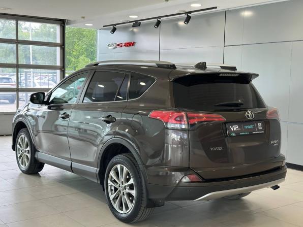Toyota RAV4 IV (XA40) Рестайлинг с пробегом 2018 года, цена 2 635 000 рублей, 130908 км, внедорожник, Автокод Объявления