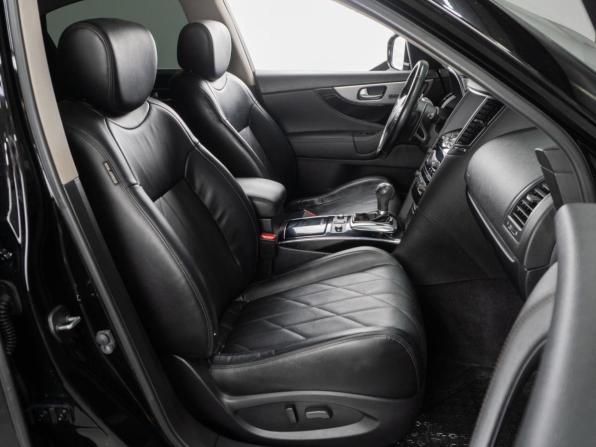 Infiniti QX70 с пробегом 2017 года, цена 2 400 000 рублей, 159129 км, внедорожник, Автокод Объявления