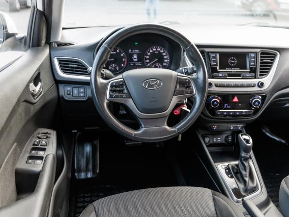 Hyundai Solaris II с пробегом 2018 года, цена 1 478 000 рублей, 120126 км, седан, Автокод Объявления