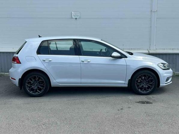 Volkswagen Golf VII Рестайлинг с пробегом 2018 года, цена 1 760 000 рублей, 151326 км, хэтчбек, Автокод Объявления
