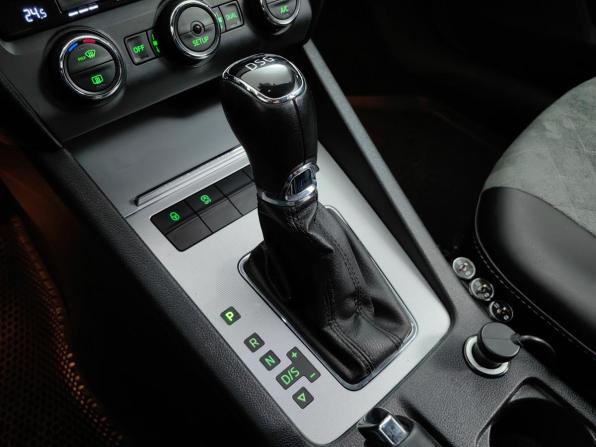 Skoda Octavia III (A7) с пробегом 2014 года, цена 1 041 000 рублей, 237858 км, лифтбек, Автокод Объявления