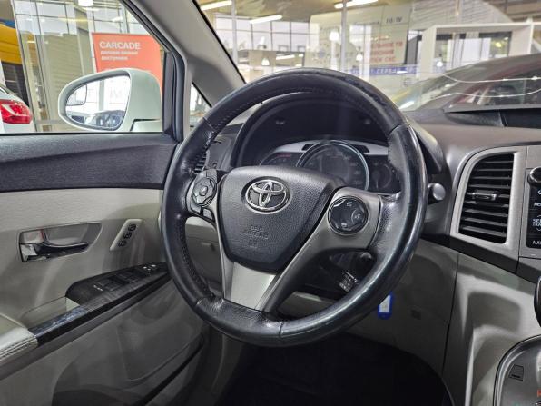 Toyota Venza I Рестайлинг с пробегом 2013 года, цена 2 190 000 рублей, 266685 км, внедорожник, Автокод Объявления