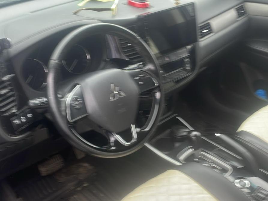 Mitsubishi Outlander III Рестайлинг 2 Санкт-Петербург  - изображение 8