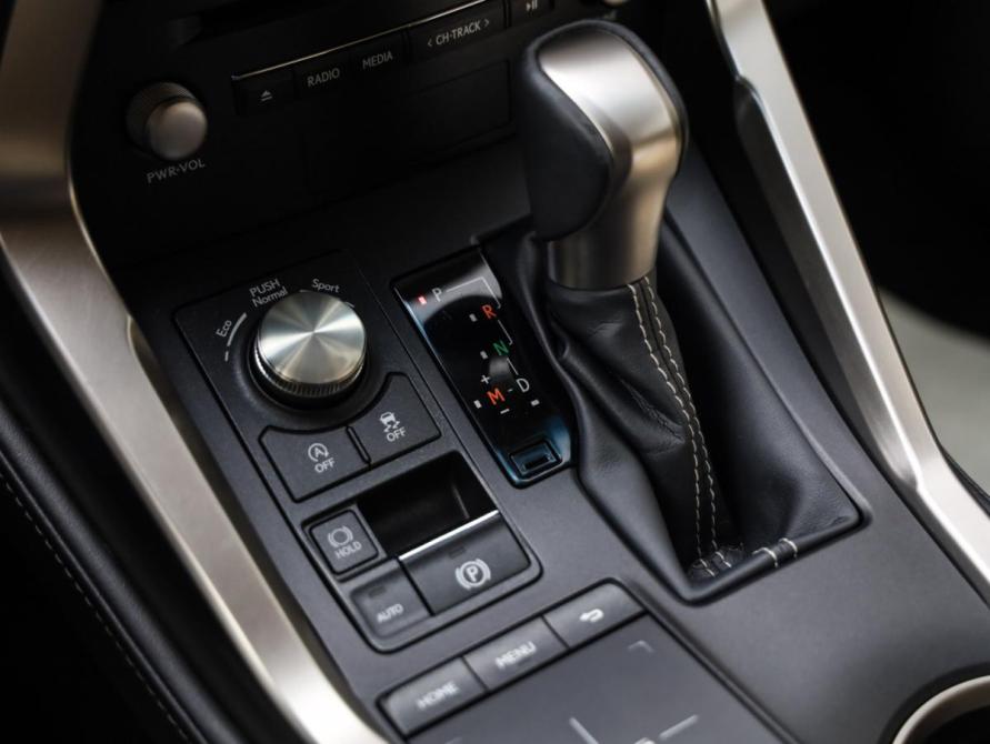 Lexus NX I Рестайлинг Санкт-Петербург  - изображение 18
