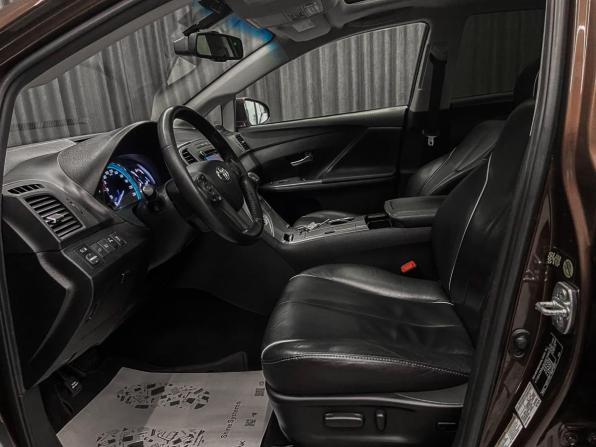 Toyota Venza I Рестайлинг с пробегом 2013 года, цена 2 099 000 рублей, 173000 км, внедорожник, Автокод Объявления