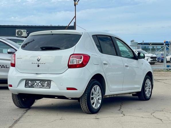 Renault Sandero II Рестайлинг с пробегом 2019 года, цена 920 000 рублей, 98770 км, хэтчбек, Автокод Объявления