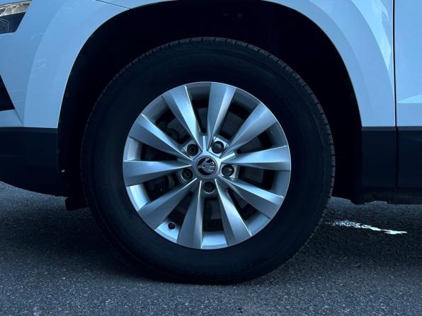 Skoda Karoq I с пробегом 2022 года, цена 2 663 900 рублей, 50276 км, внедорожник, Автокод Объявления