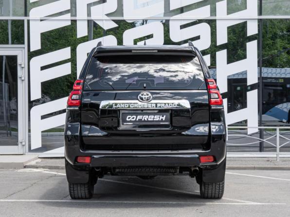 Toyota Land Cruiser Prado 150 Series Рестайлинг 2 с пробегом 2018 года, цена 4 800 000 рублей, 91576 км, внедорожник, Автокод Объявления