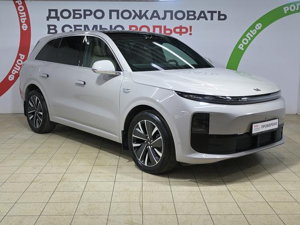 Li Auto (Lixiang) L6 I с пробегом 2025 года, цена 6 825 000 рублей, 5400 км, внедорожник, Автокод Объявления