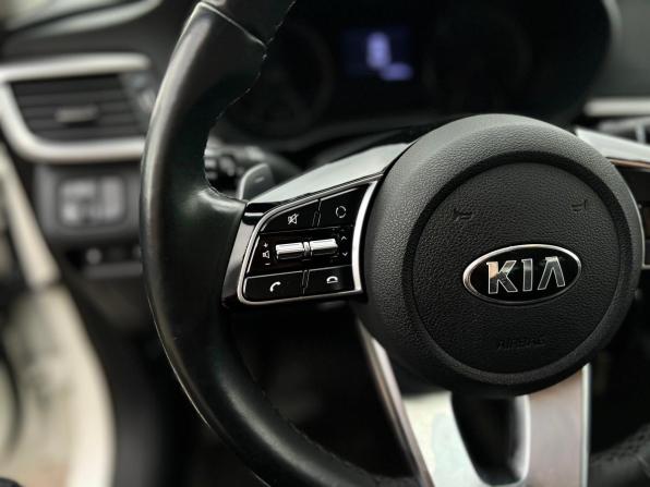 Kia Optima IV Рестайлинг с пробегом 2019 года, цена 1 950 000 рублей, 143435 км, седан, Автокод Объявления