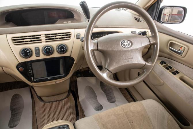 Toyota Vista V (V50) с пробегом 2002 года, цена 629 000 рублей, 300000 км, универсал, Автокод Объявления