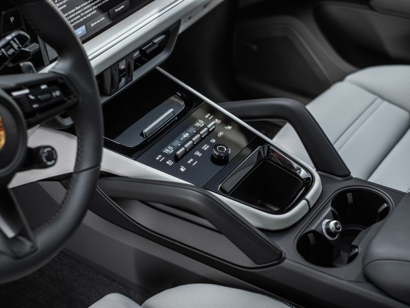 Новый Porsche Cayenne III Рестайлинг 2024 года, цена 26 900 000 рублей, внедорожник, Автокод Объявления