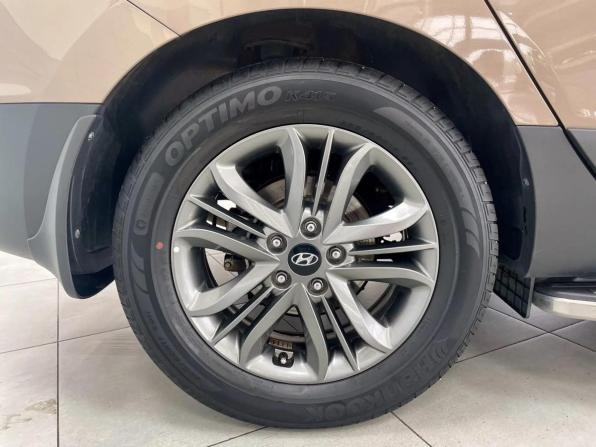 Hyundai ix35 I Рестайлинг с пробегом 2013 года, цена 1 700 000 рублей, 42098 км, внедорожник, Автокод Объявления