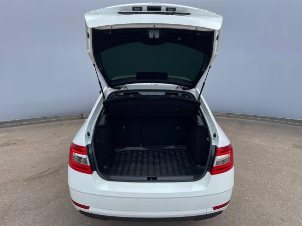 Skoda Octavia III (A7) Рестайлинг с пробегом 2018 года, цена 1 450 000 рублей, 147908 км, лифтбек, Автокод Объявления