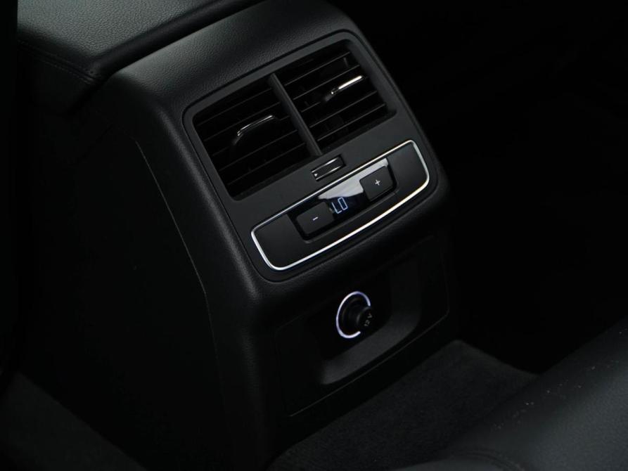 Audi A4 V (B9) Москва  - изображение 12