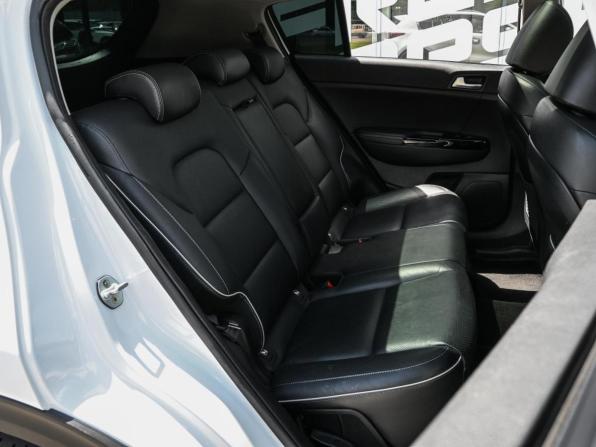 Kia Sportage IV Рестайлинг с пробегом 2019 года, цена 2 750 000 рублей, 106635 км, внедорожник, Автокод Объявления