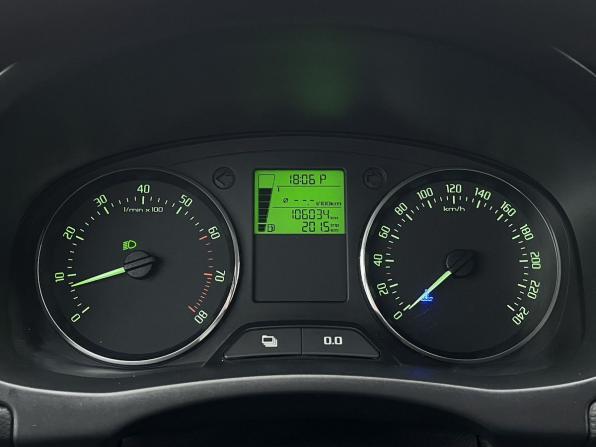Skoda Fabia II Рестайлинг с пробегом 2012 года, цена 725 000 рублей, 106000 км, хэтчбек, Автокод Объявления