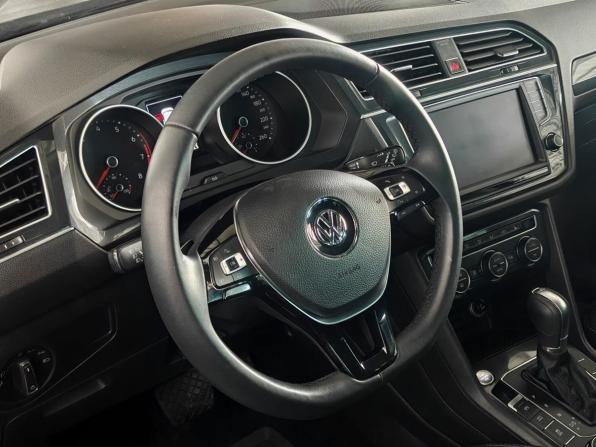 Volkswagen Tiguan II с пробегом 2017 года, цена 2 420 000 рублей, 168463 км, внедорожник, Автокод Объявления