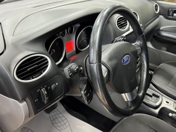 Ford Focus II Рестайлинг с пробегом 2010 года, цена 635 000 рублей, 138670 км, седан, Автокод Объявления