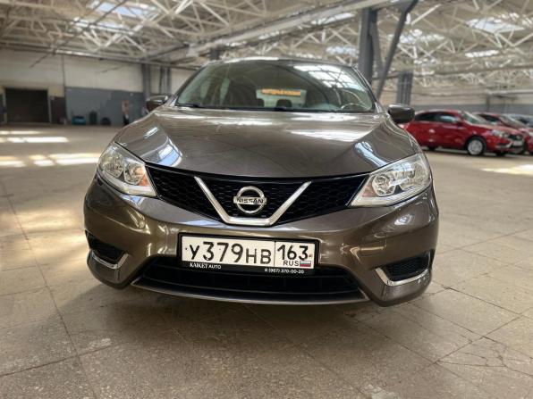 Nissan Tiida II с пробегом 2015 года, цена 980 000 рублей, 182587 км, хэтчбек, Автокод Объявления