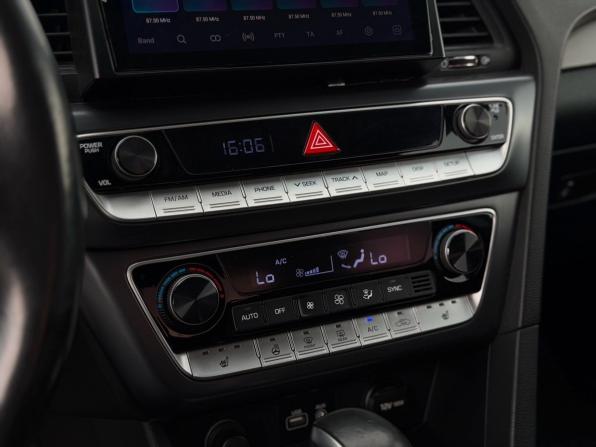 Hyundai Sonata VII (LF) Рестайлинг с пробегом 2017 года, цена 1 790 000 рублей, 125000 км, седан, Автокод Объявления