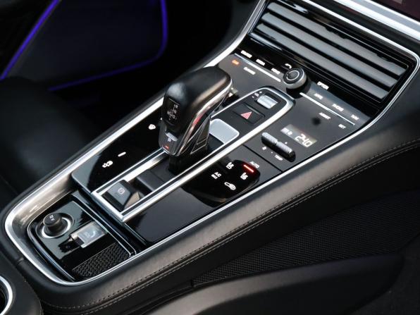 Porsche Panamera II с пробегом 2017 года, цена 8 989 000 рублей, 68986 км, фастбек, Автокод Объявления