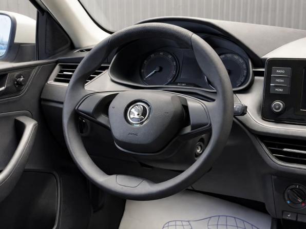 Skoda Rapid II с пробегом 2021 года, цена 1 297 000 рублей, 88028 км, лифтбек, Автокод Объявления