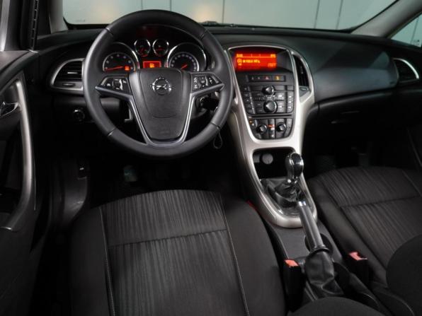 Opel Astra J с пробегом 2010 года, цена 799 000 рублей, 194582 км, хэтчбек, Автокод Объявления